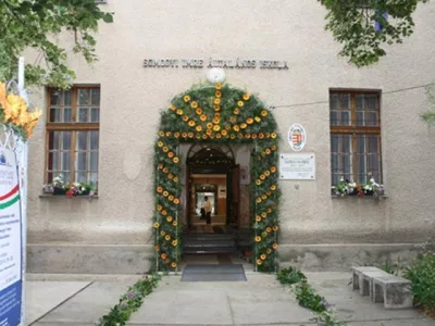 Ceglédi Református Oktatási Központ -Somogyi Imre Általános Iskola