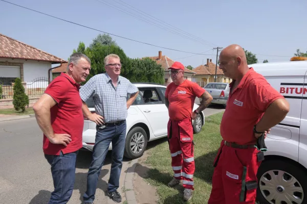 Az ütemtervnek megfelelően épülnek az utak