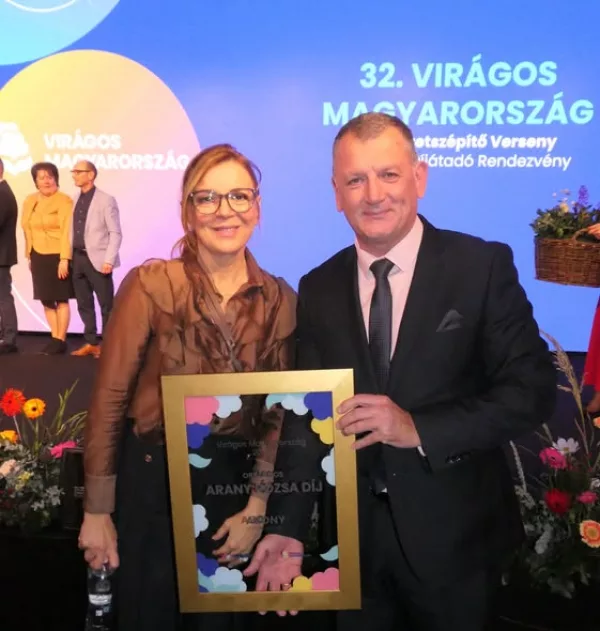 Arany Rózsa díjat nyert Abony Városa a Virágos Magyarország versenyen ???