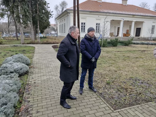 Előkészület alatt a strand fejlesztése Abonyban