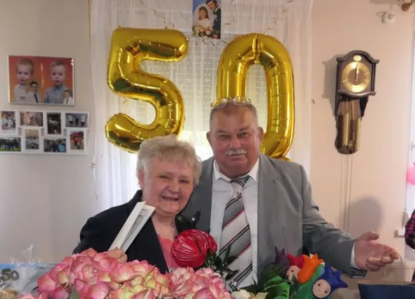 Isten éltesse a Kenéz Házaspárt 50. házassági évfordulója alkalmából