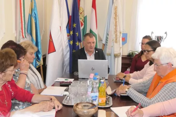 Ülésezett az Idősügyi Tanács