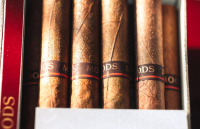 Stílus és hagyomány – elegáns kiegészítők ajándékba