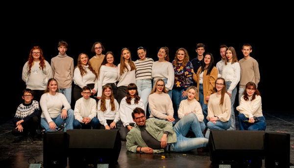 Falka karácsonyi fellépése