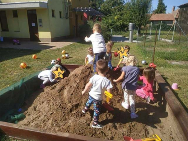 Abonyi Pingvines Óvoda és Bölcsőde