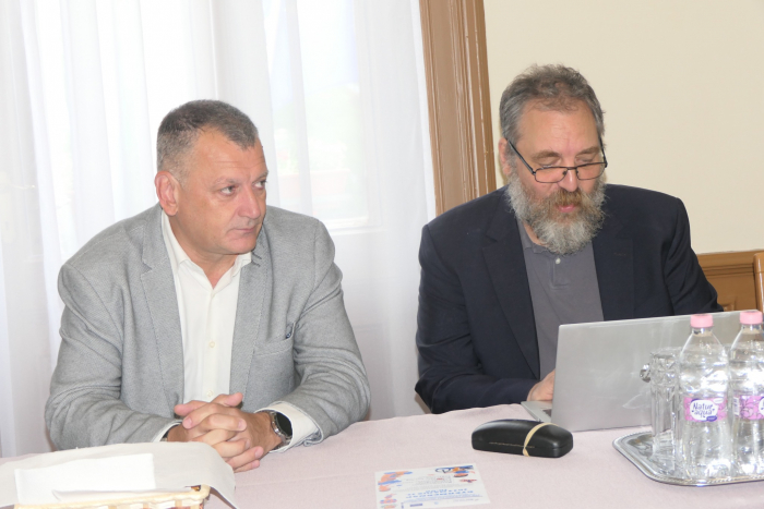 Ülésezett a &quot;támogatói csoport&quot;