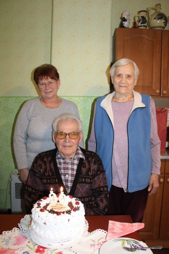 Isten éltesse Lajos bácsit 90. születésnapja alkalmából!