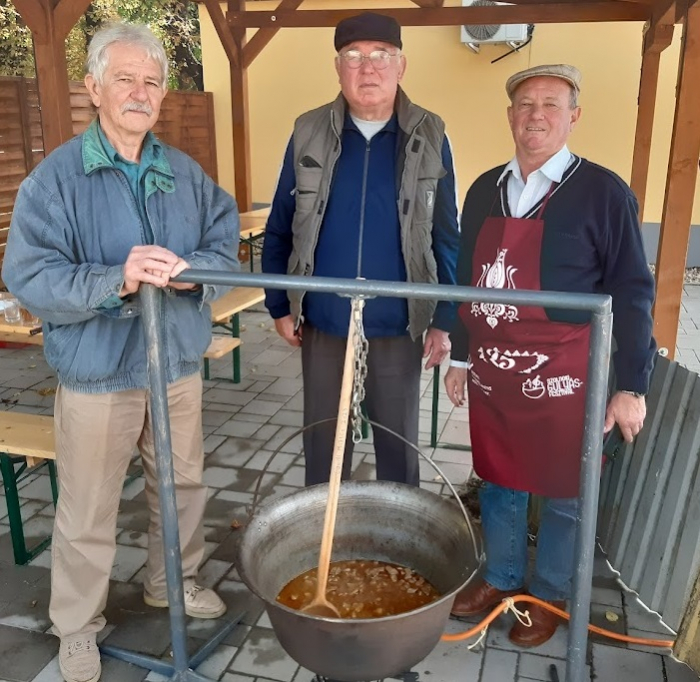 Kertbarát kör a Civil Házban