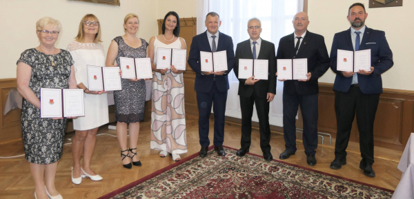 Átvették megbízóleveleiket a képviselők
