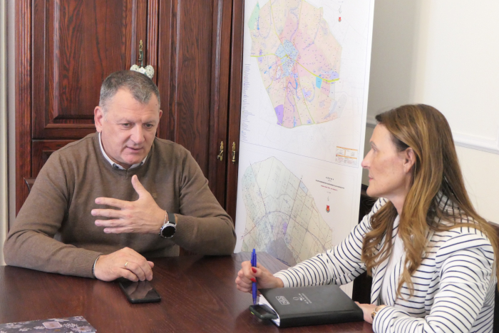 Népkonyhai ellátás bevezetéséről tárgyalt az abonyi városvezetés